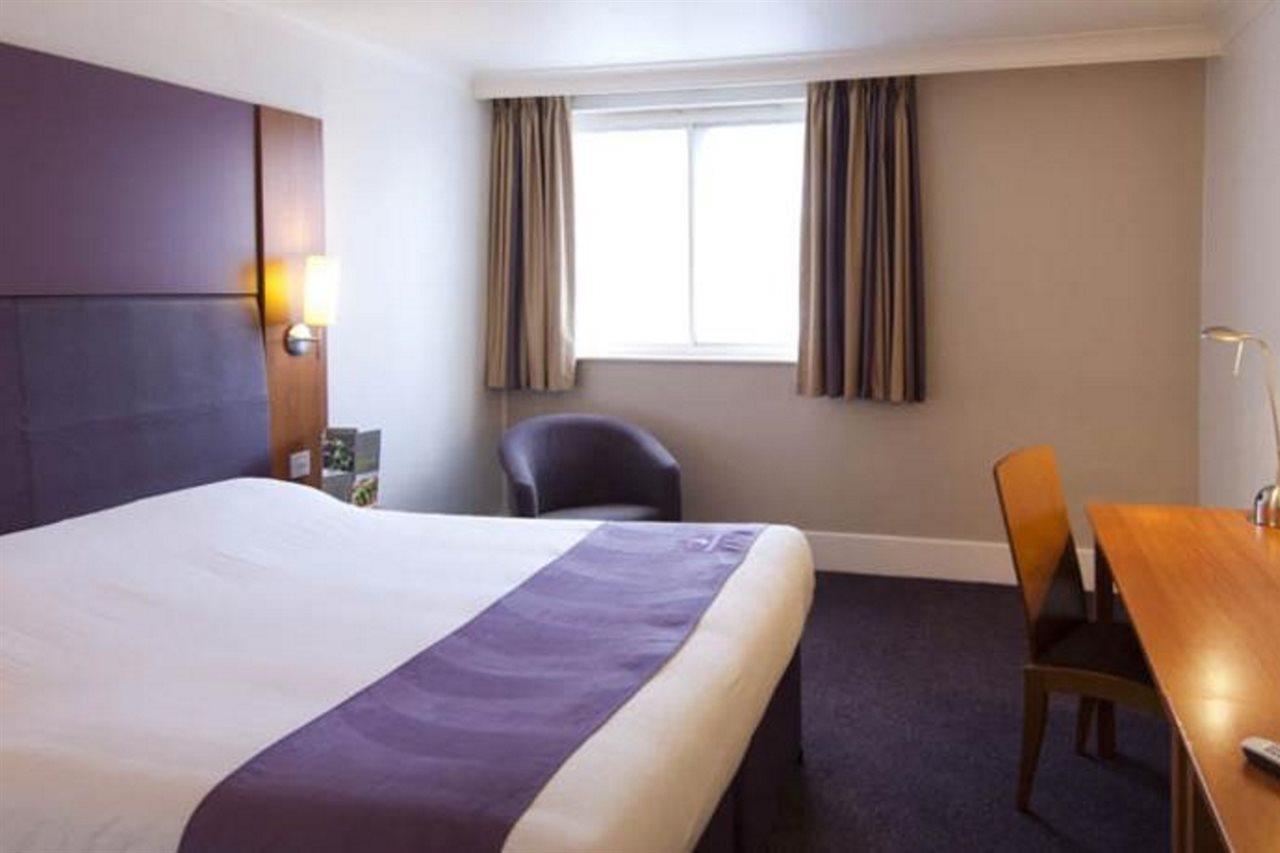 Premier Inn Glasgow Newton Mearns Exteriér fotografie